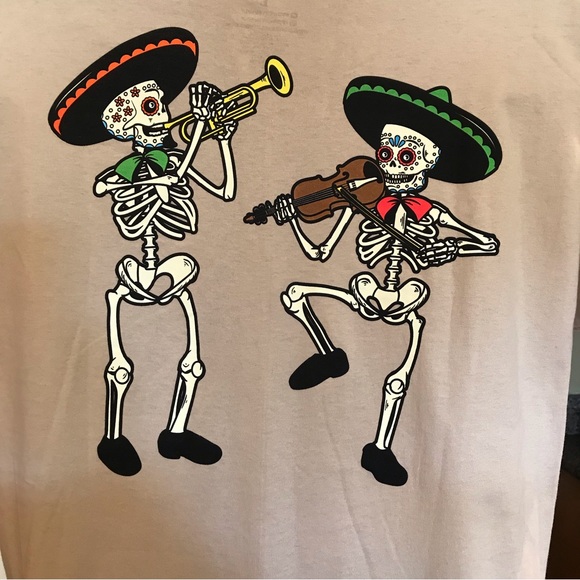 Mexican themed shirt with dancing skeletons.  Day of the dead.  NWOT. Size L. - Picture 5 of 9